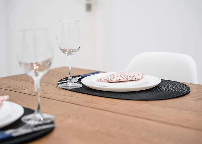 Bookstay Tear45 Avenue Aveiro Apartment דירה אבאירו